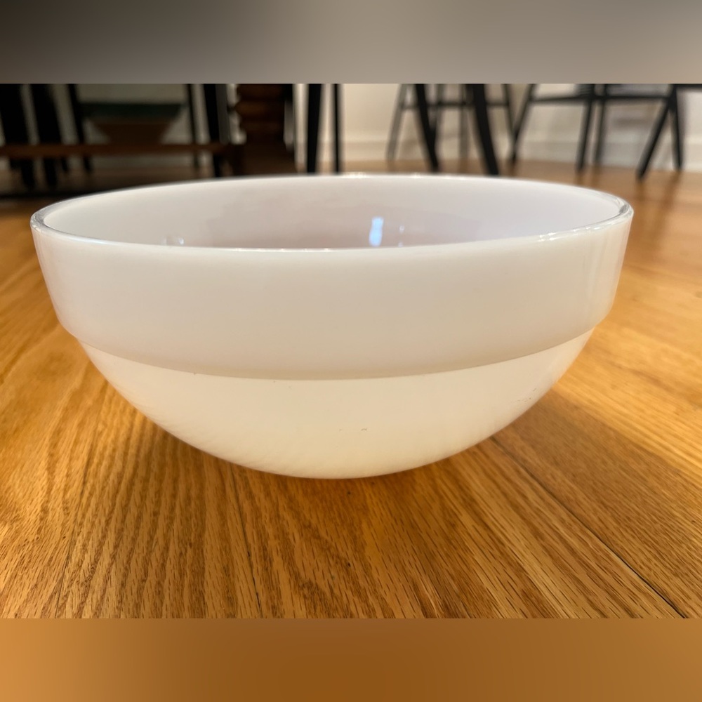 Fire King White 8 1/2-inch Colonial Mixing Bowl milky white